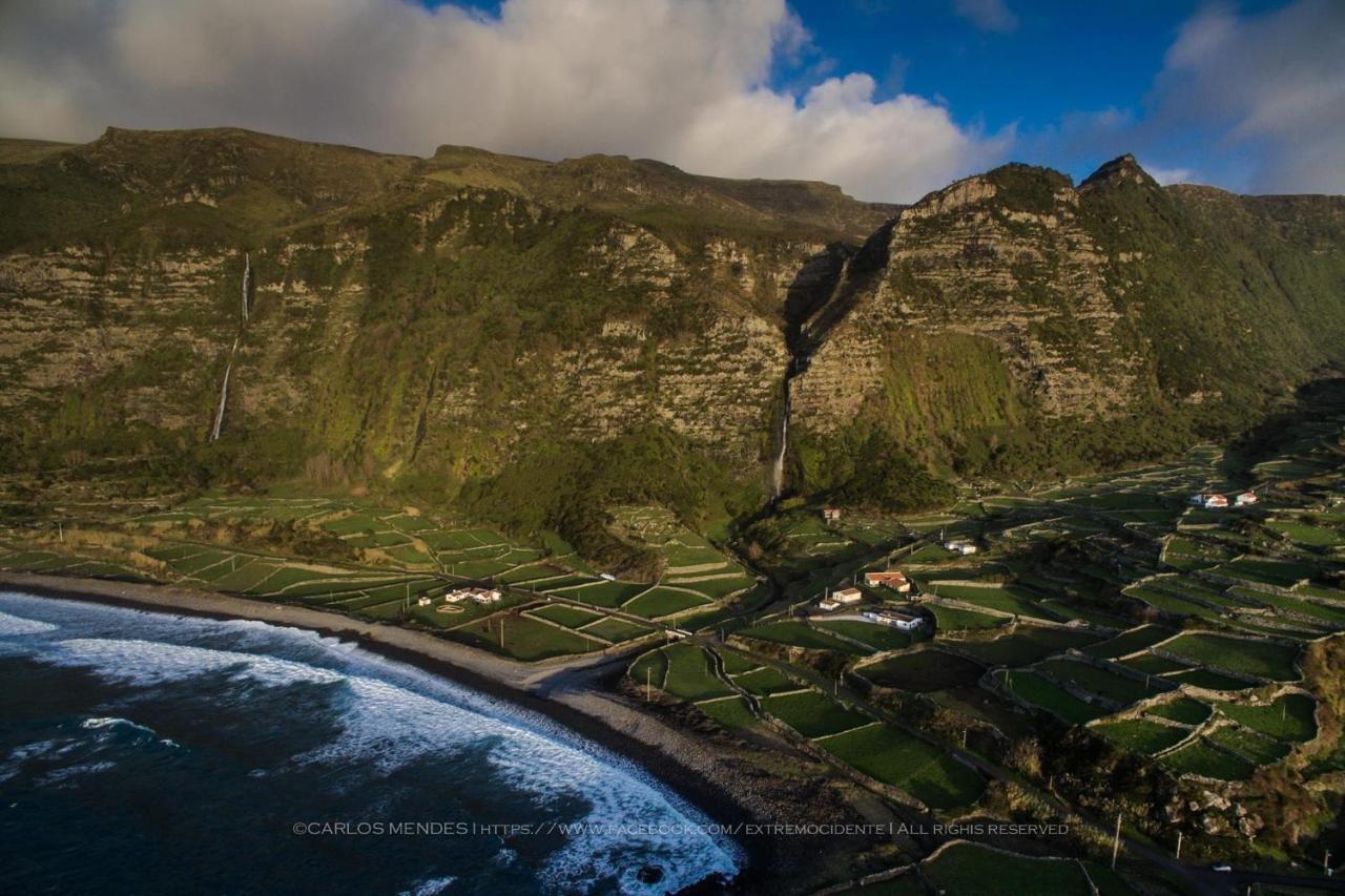 Vila Casas Da Cascata Lajes das Flores Exteriér fotografie